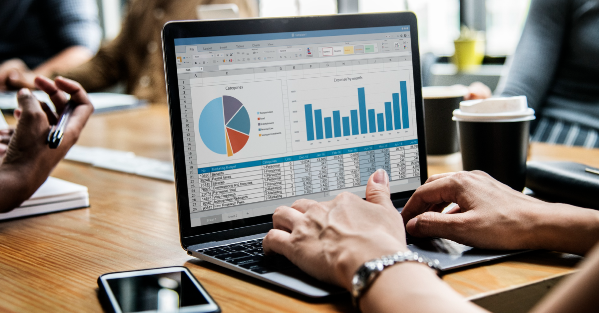 Liquid Funnel vs Salesforce CRM